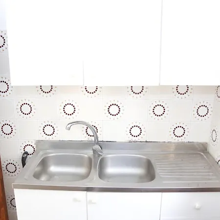 Apartment Bona Con Giardino