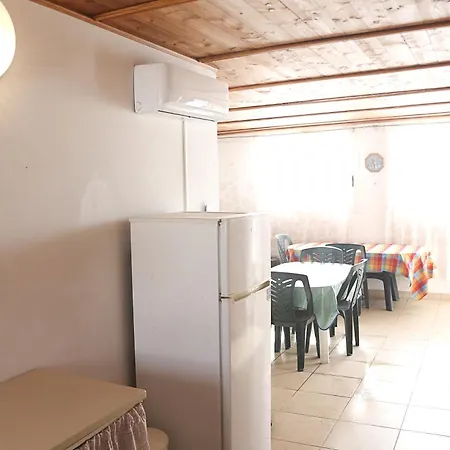 Apartment Bona Con Giardino *